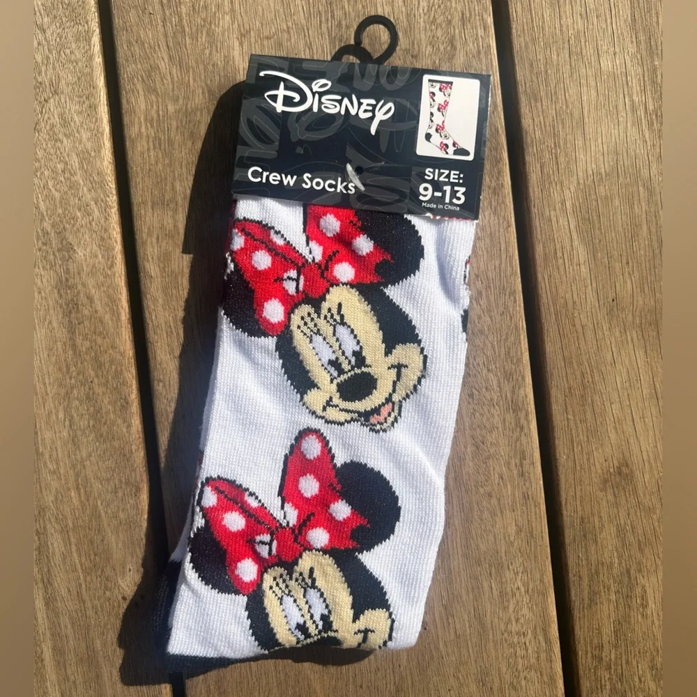 NWT Minnie Mouse Disney Graphic Adult Crew Mid Calf Full Toe Socks Novelty OSFM